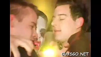 Redare Petrecere sexuală homosexuală erotică cu bărbați
