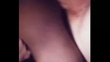 Redare Pornstarlilwaltdaddy fuge un fan de jos și cremă în păsărica lui boi