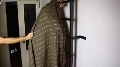 تشغيل الرجل العضلي يدمر كس ضيق من الفتاة الأوروبية الخاضعة مع الديك