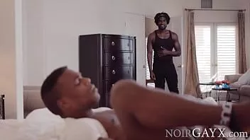 play Prietenul sătul își înșală iubitul dezordonat - Adrian Hart, Devin Trez