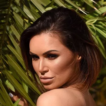 अभिनेता Gemma Massey