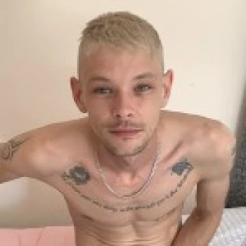Pornstar Harri Oakland