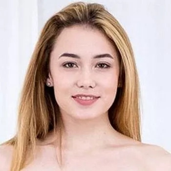色情明星 Rika Fane