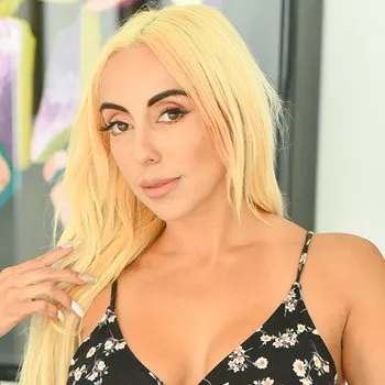 Порнозвезда Kylie Kingston